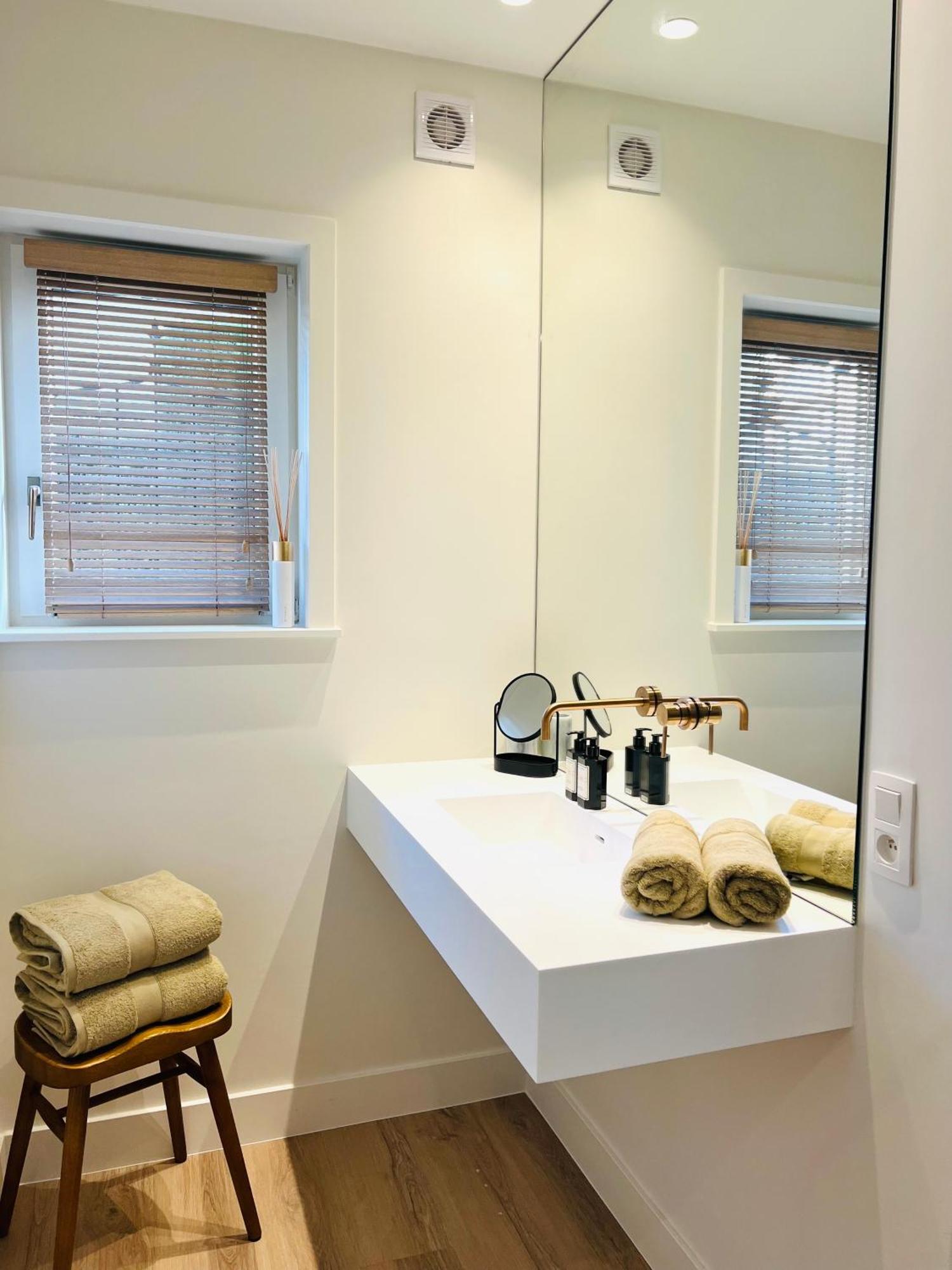 Luxe Appartement Op Topligging كنوك هايست المظهر الخارجي الصورة